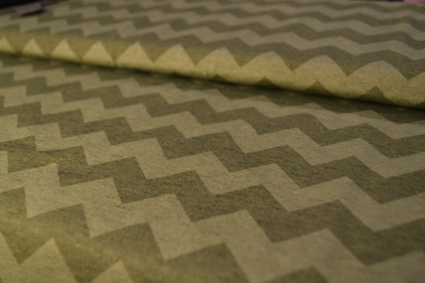 Baumwoll Jersey "Zick-Zack-Muster" grün *Breite 150cm*
