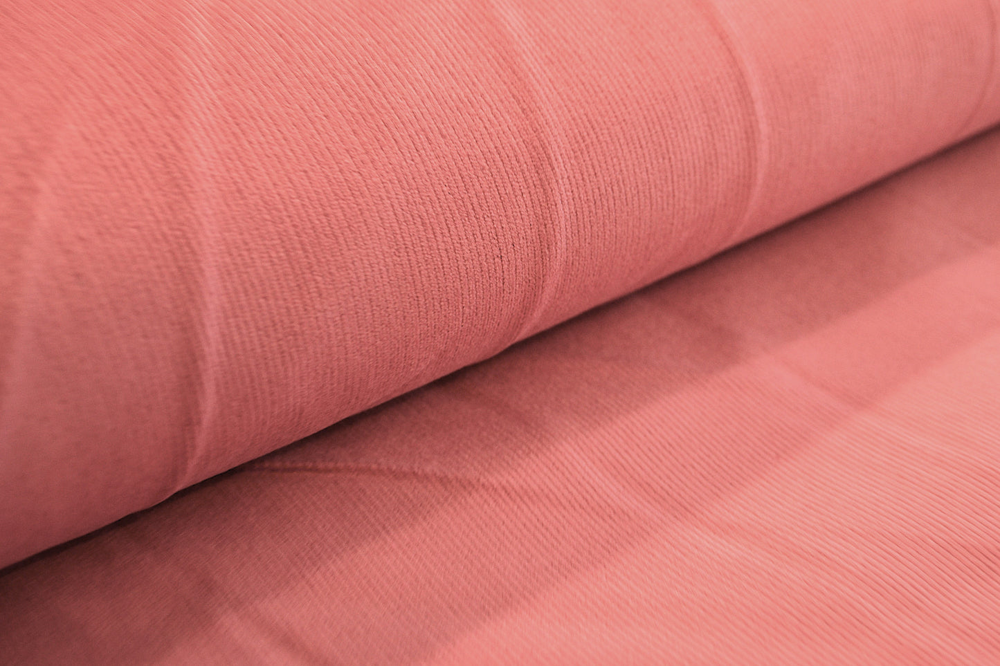 Feincord uni rosa *Breite 141 cm*