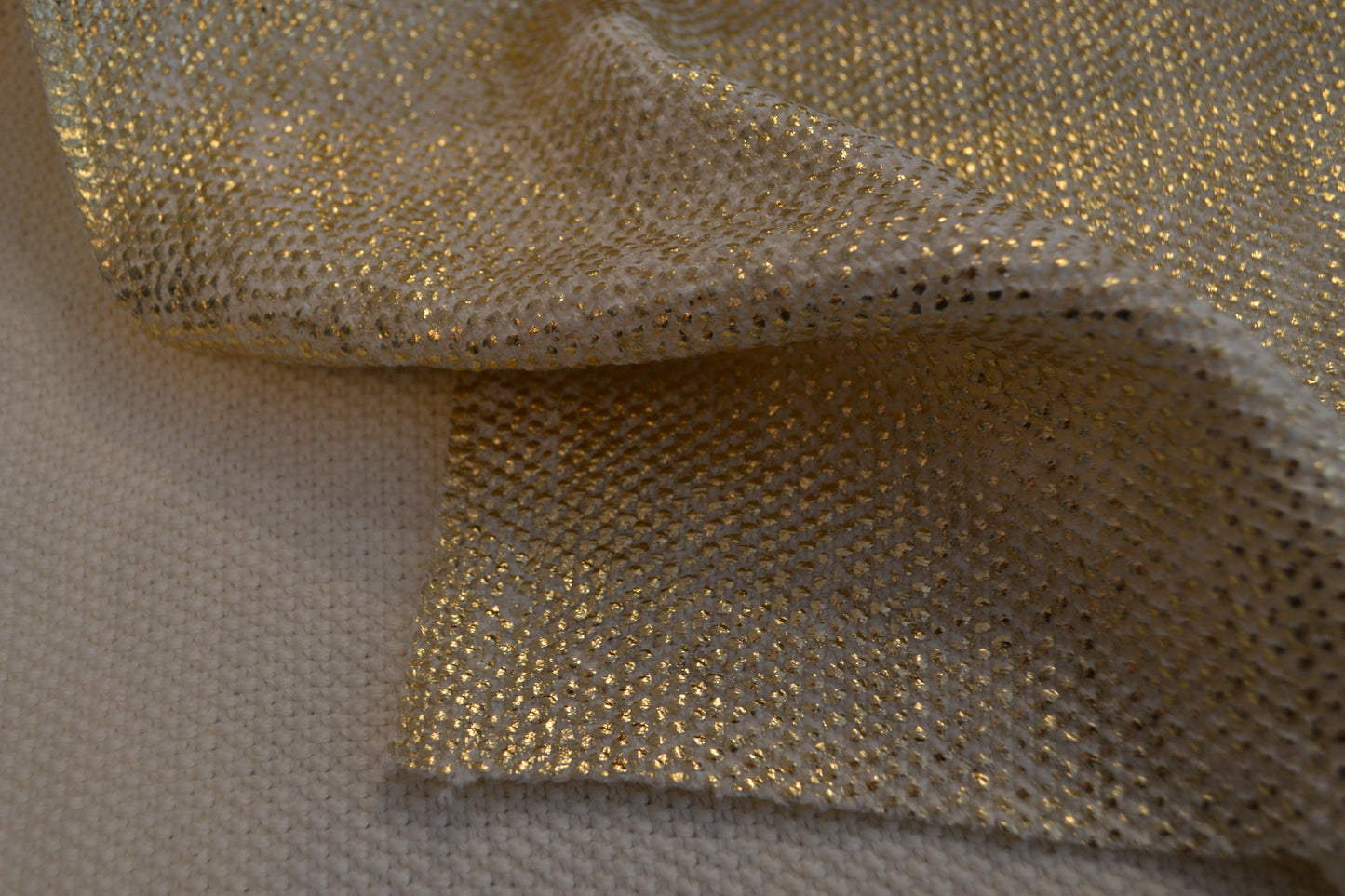 Grober Strick Perlenmuster gold *Breite 102cm*