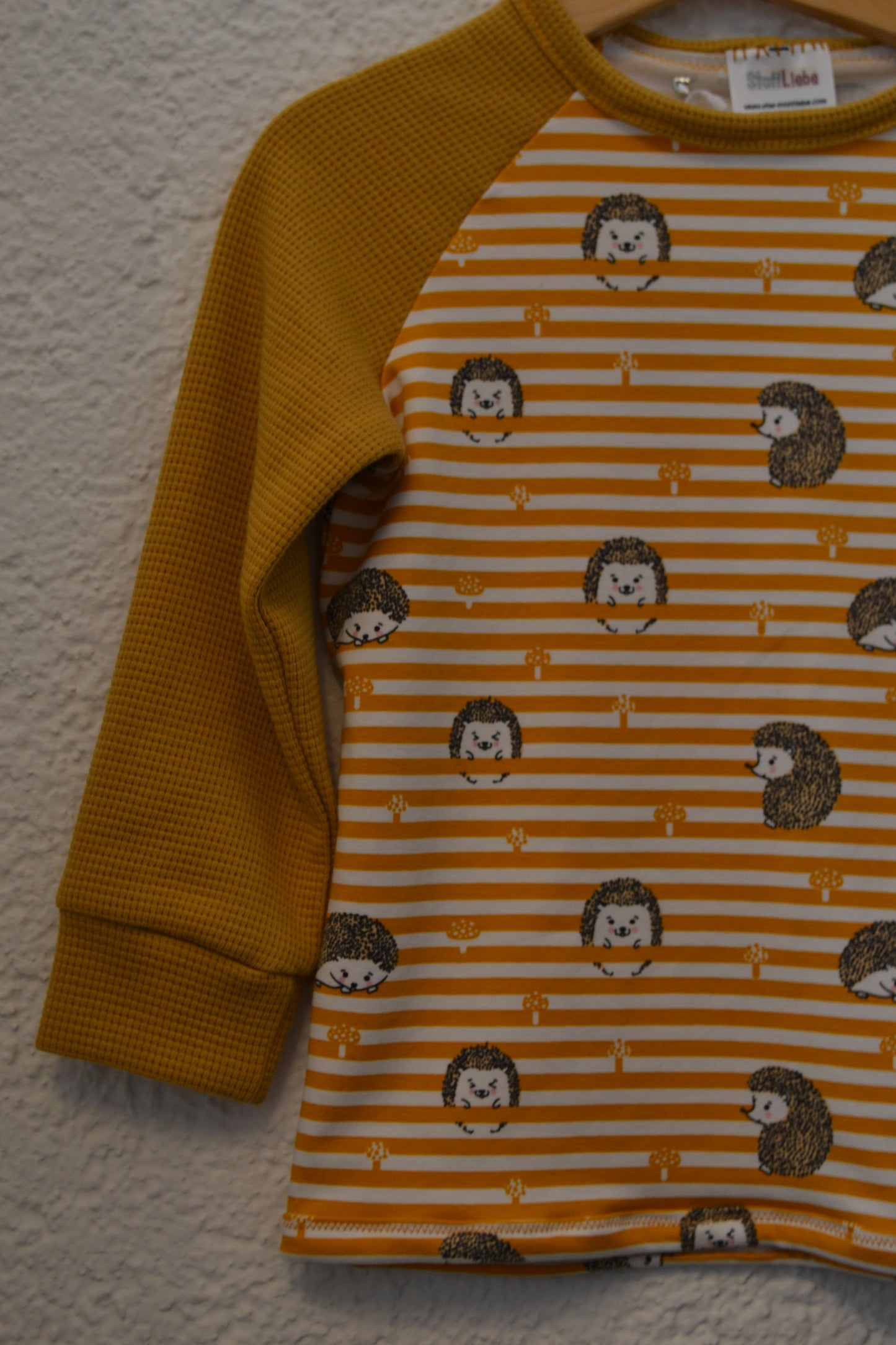 Sweat Pulllover Igel Streifen curry Gr. 98