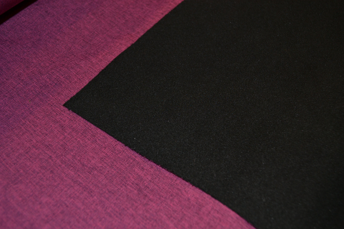 Softshell uni aubergine *Breite 150cm*