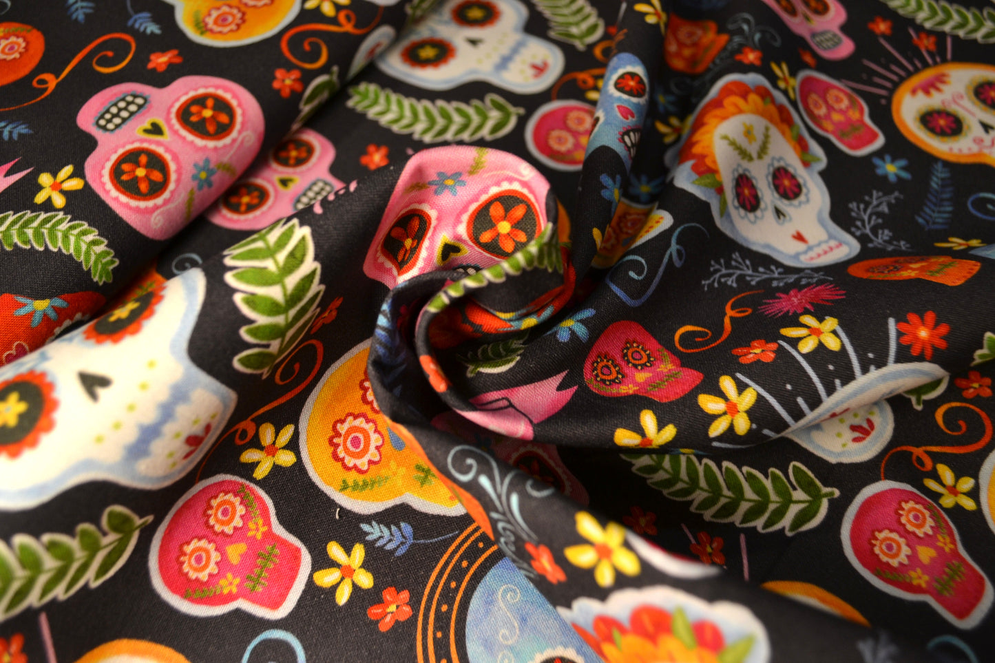 Patchwork Baumwolle "Dia de los muertes" bunt grauschwarz *Breite 110 cm*