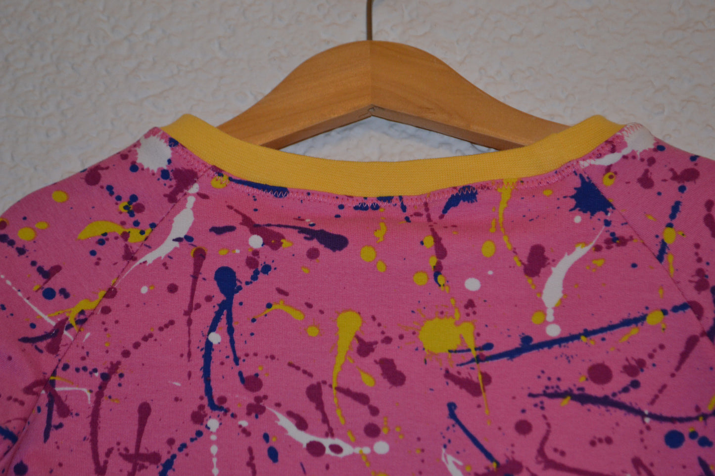 Sweat Pullover Farbklekse pink bunt gelb Gr. 110