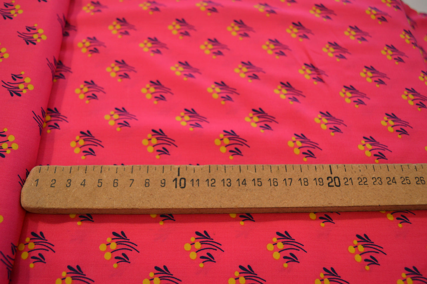 Viskose "Blumen Muster" gelb blau pink *Breite 146cm*