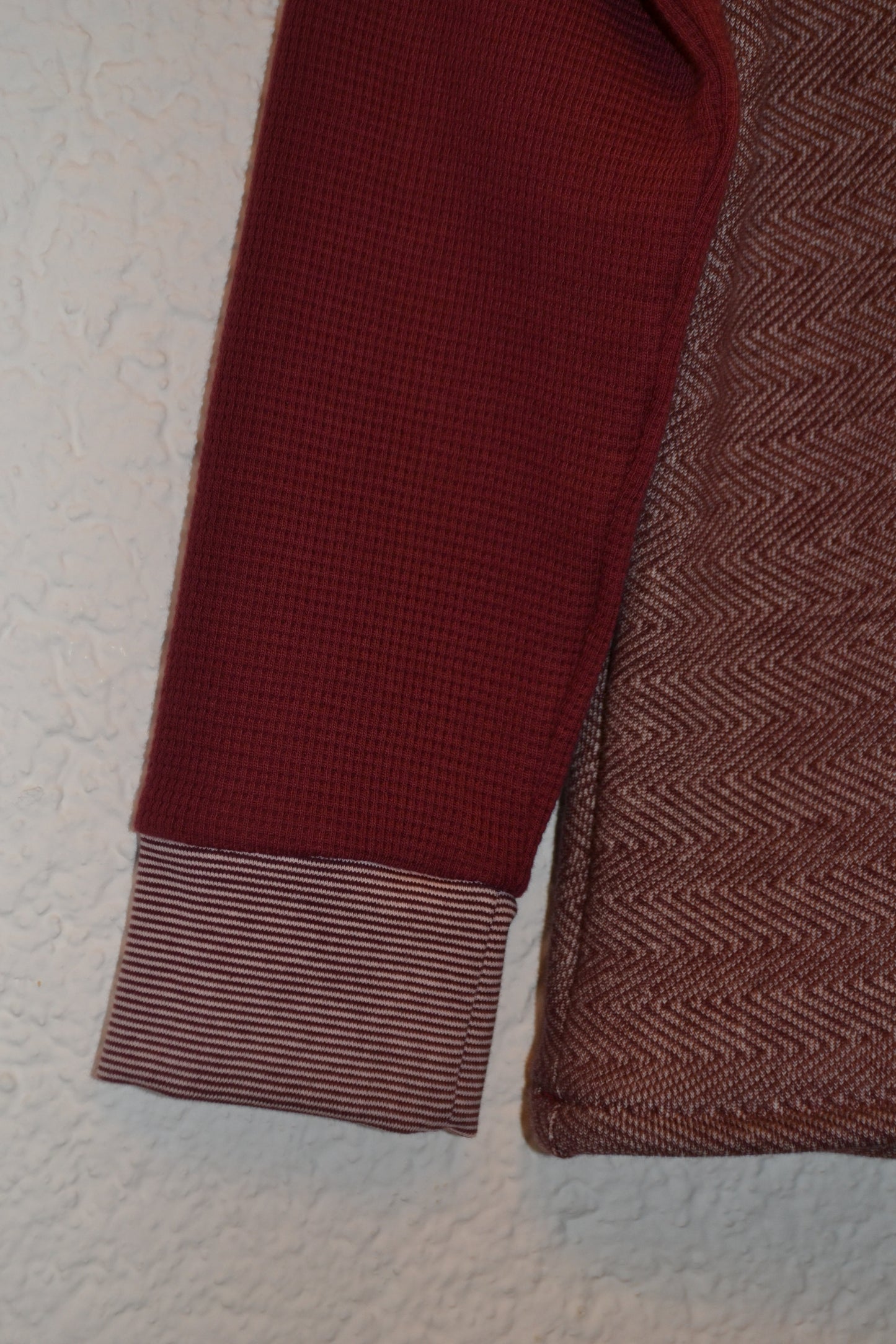 Sweat Pullover Fischgrät Muster weinrot Gr. 128