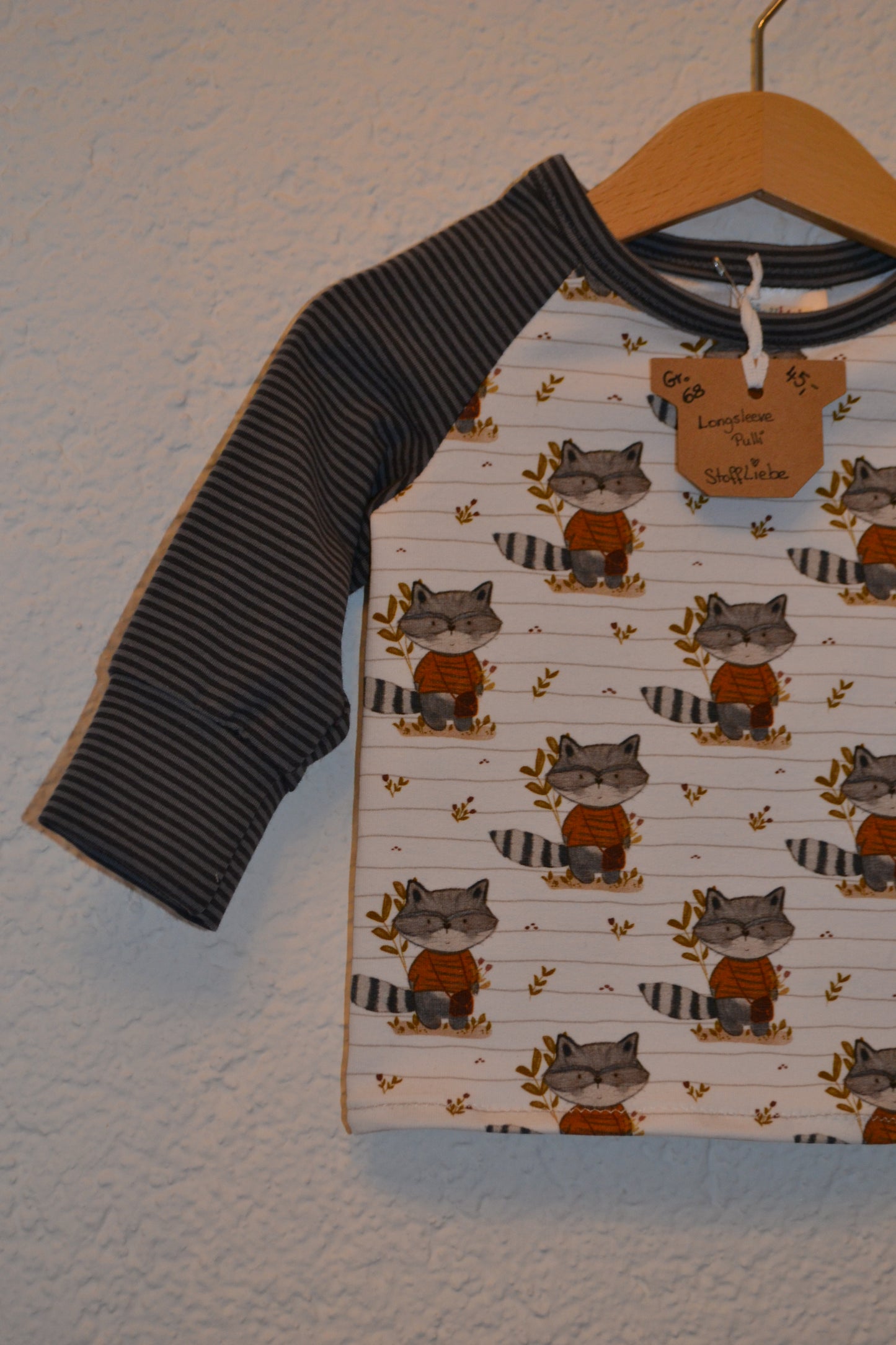 Langarmshirt Waschbär weiß grau gestreift Gr. 68
