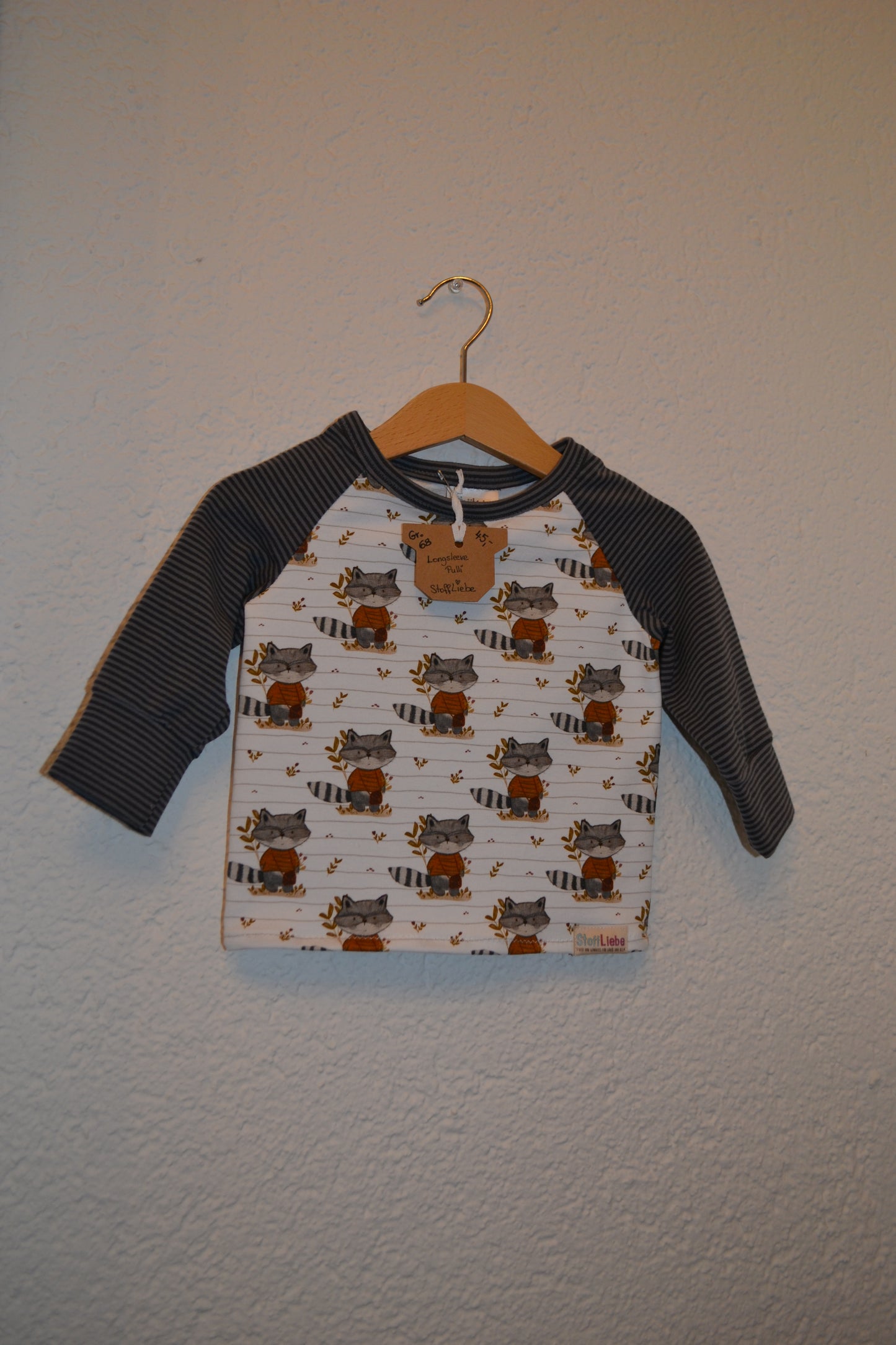 Langarmshirt Waschbär weiß grau gestreift Gr. 68
