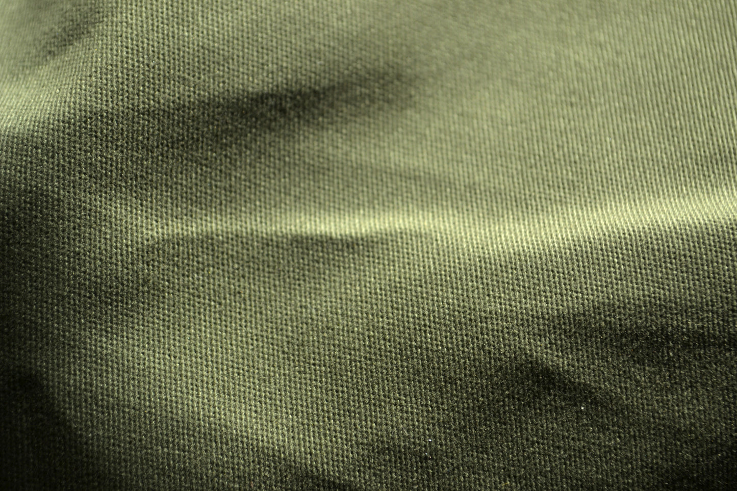 Baumwoll Twill uni oliv *Breite 142 cm*