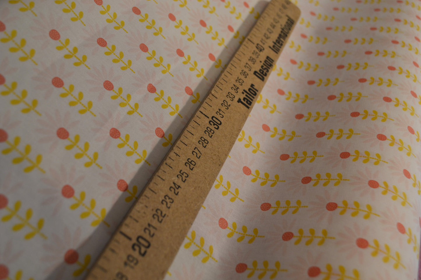 Beschichtete Baumwolle "Blumenfantasie" rosé curry *Breite 150cm*