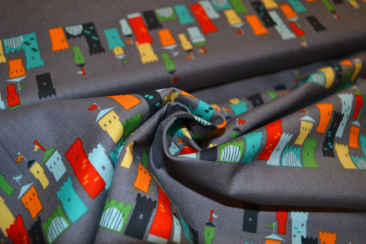 Patchwork Baumwolle "Burg" bunt grau *Breite 110 cm*
