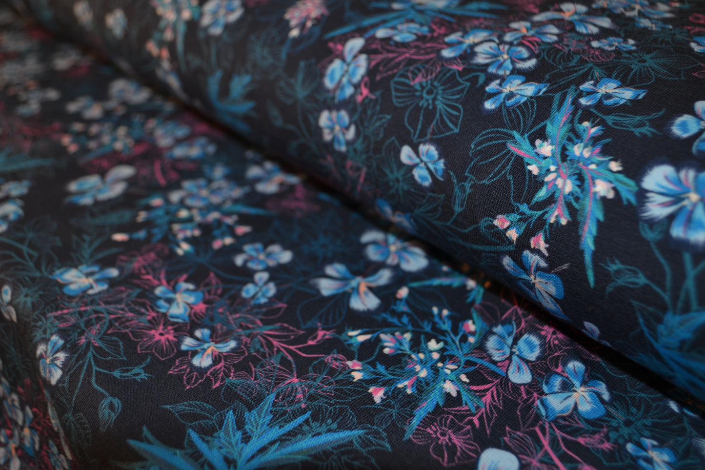 French Terry Sweat "Blumenranken" pink blau *Breite 142cm*