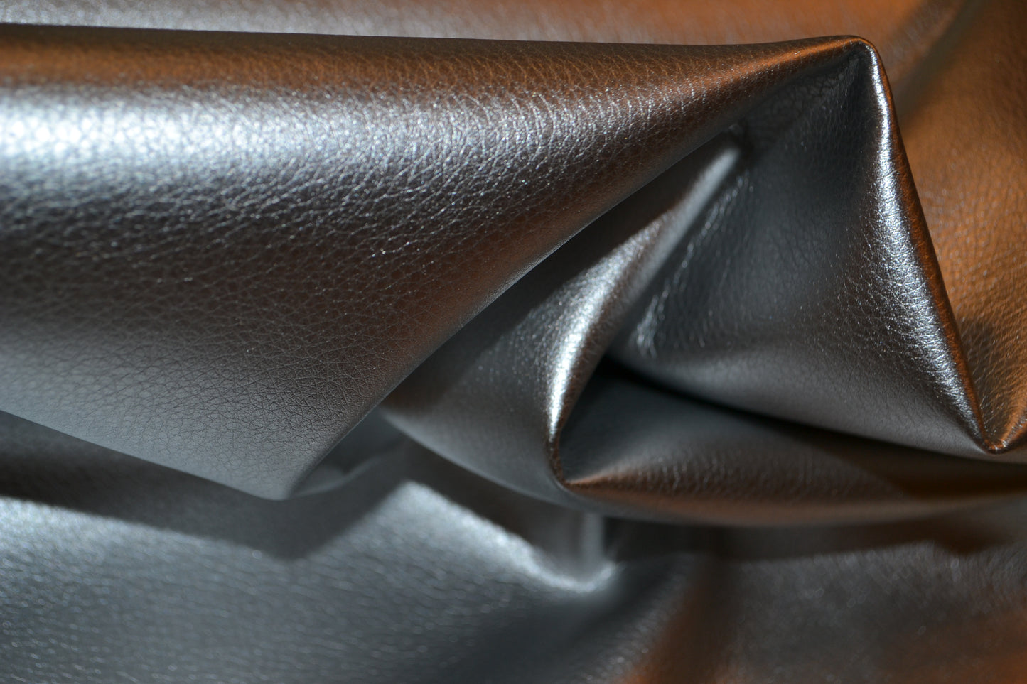 Kunstleder uni silber *Breite 142cm*