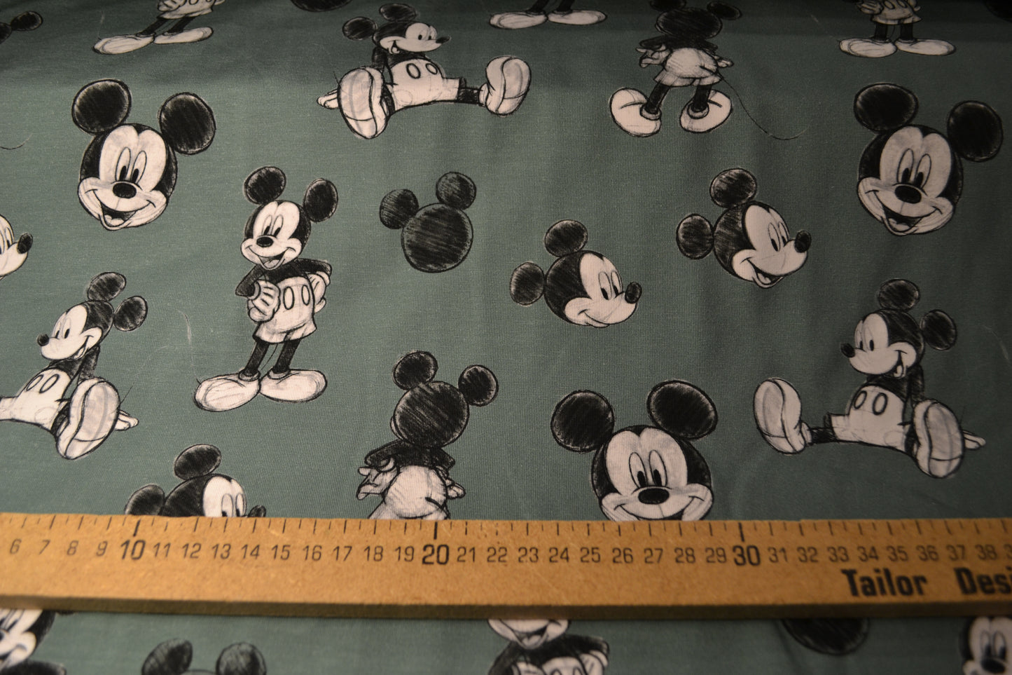 Baumwoll Jersey "Mickey Mouse" grün *Breite 144cm*