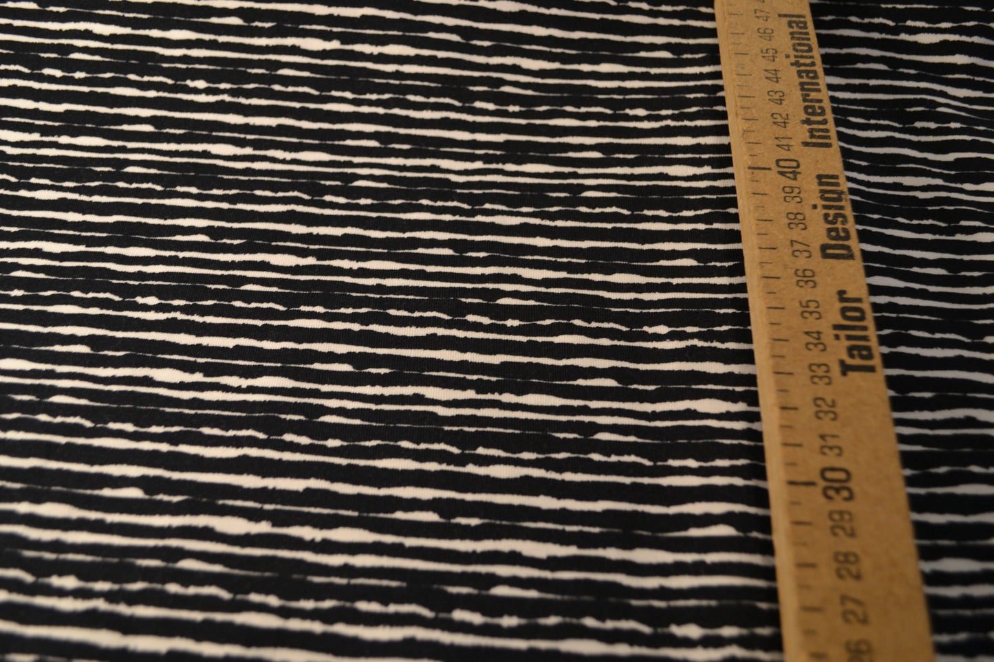 Baumwoll Jersey "Wild Stripes" weiß dunkelblau *Breite 150cm*