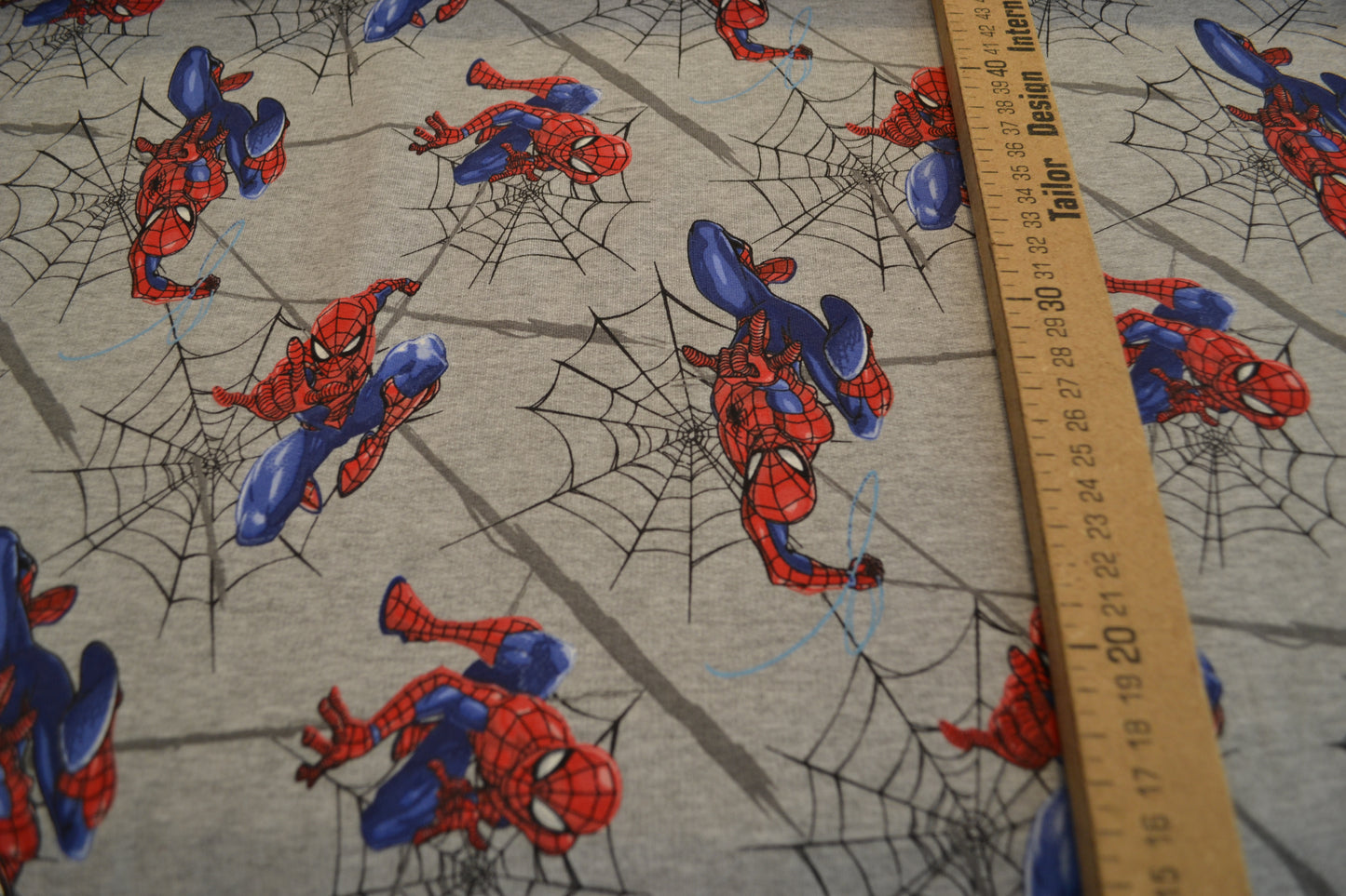 French Terry Sweat "Spiderman" rot blau grau *Breite 151cm*