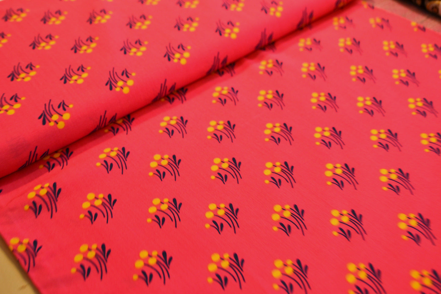 Viskose "Blumen Muster" gelb blau pink *Breite 146cm*