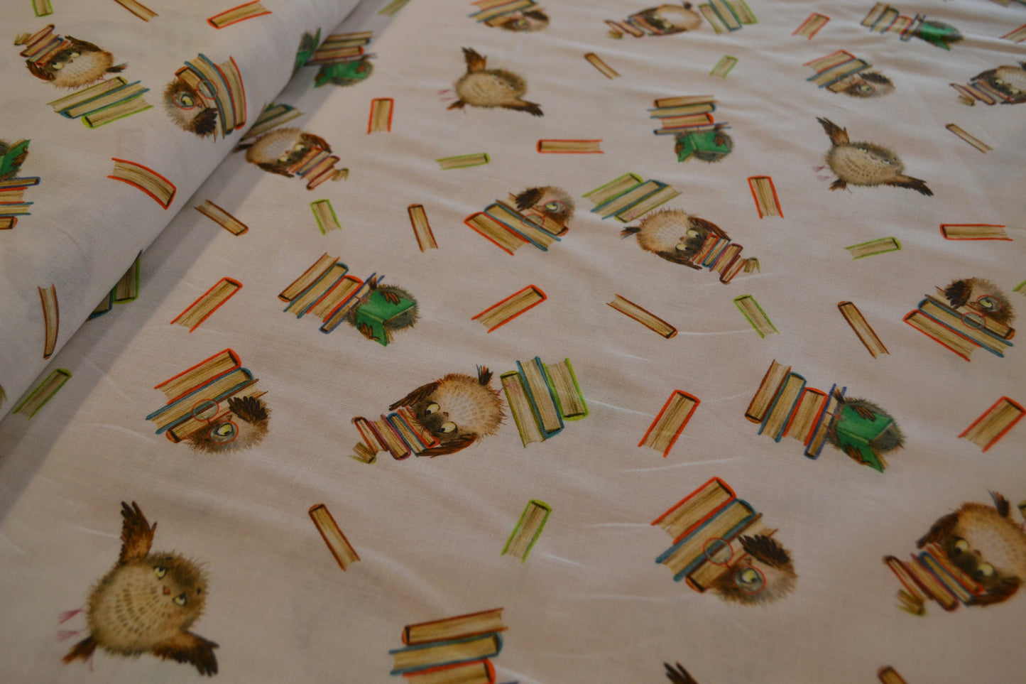 Baumwolle "Eule / Bücher" weiß *Breite 148 cm*