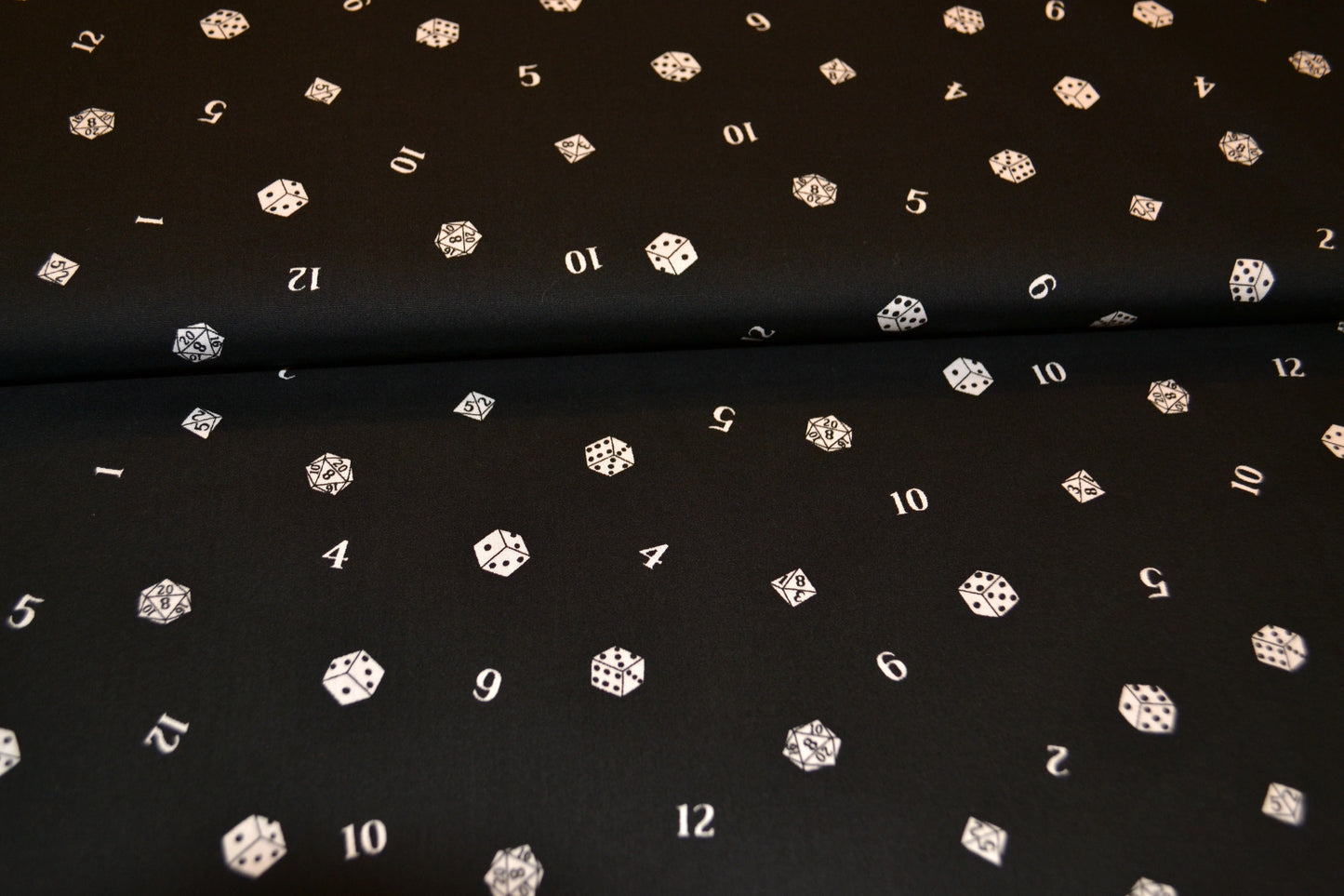 Patchwork Baumwolle "Würfel" weiß schwarz *Breite 110 cm*