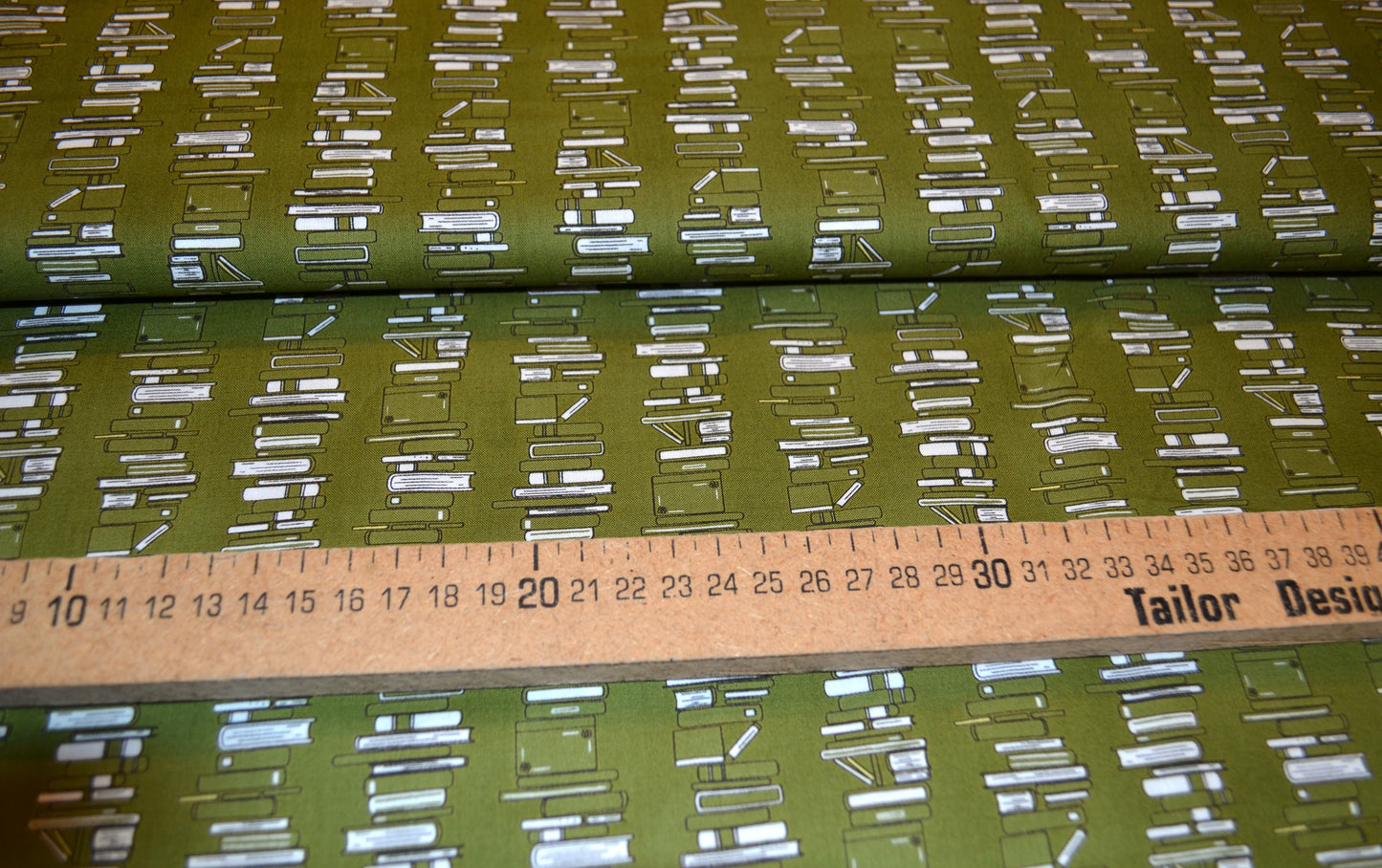 Patchwork Baumwolle "Bücher" grün *Breite 110 cm*